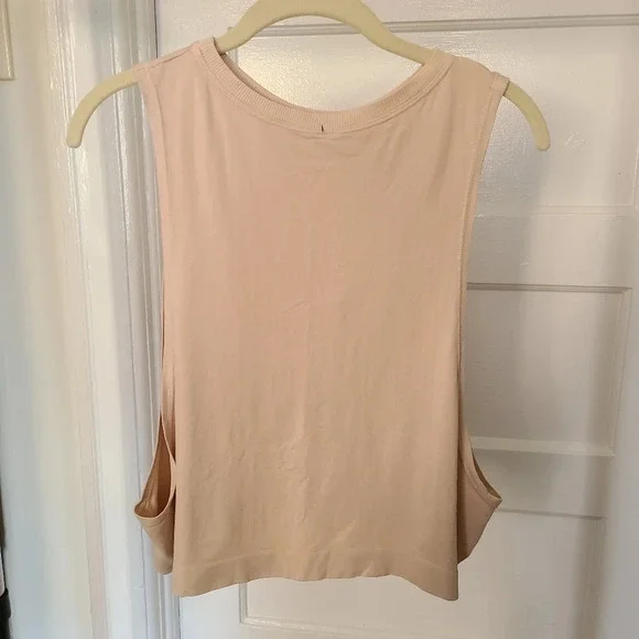 NWT Avocado As You Are Cropped Workout Tank Top Tan Color Size Large Made in USA - Picture 7 of 7